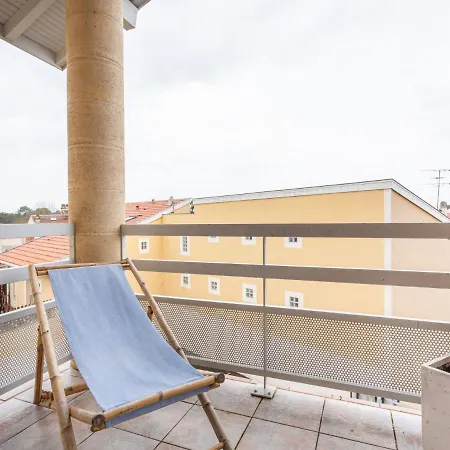 Theresia Capbreton